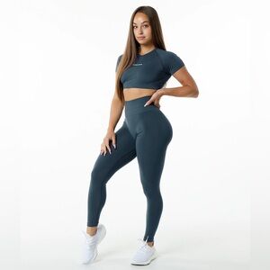 BRAND NEW Alphalete amplify leggings S